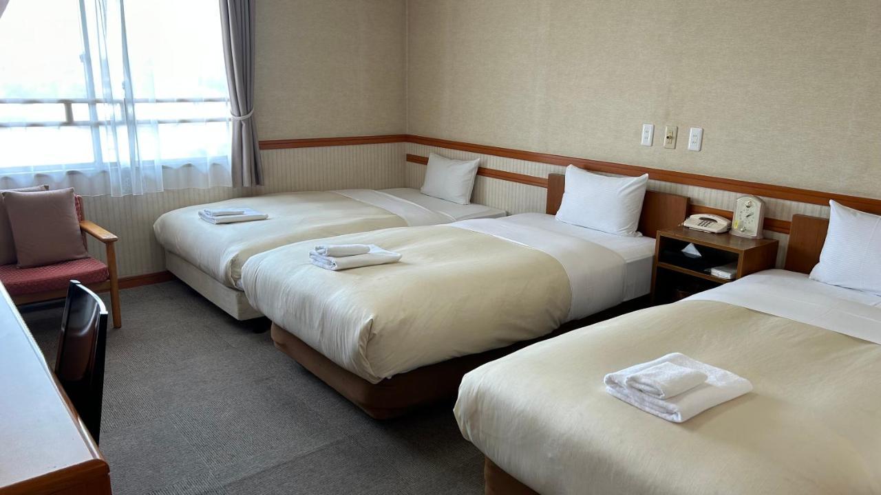 Hotel Tsukuba Hills Gakuen-Odori מראה חיצוני תמונה